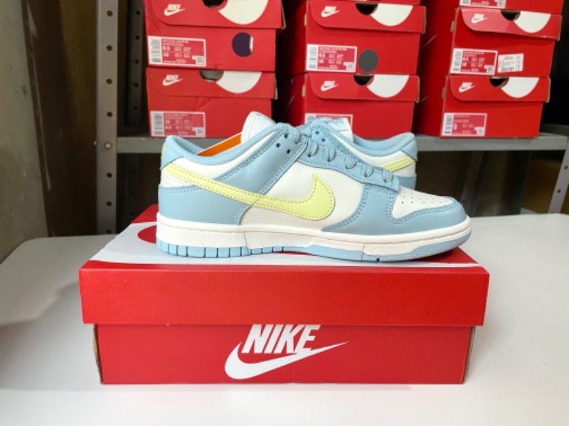 Foto 2 de Nike Dunk Low Ocean Bliss — 40, Novo