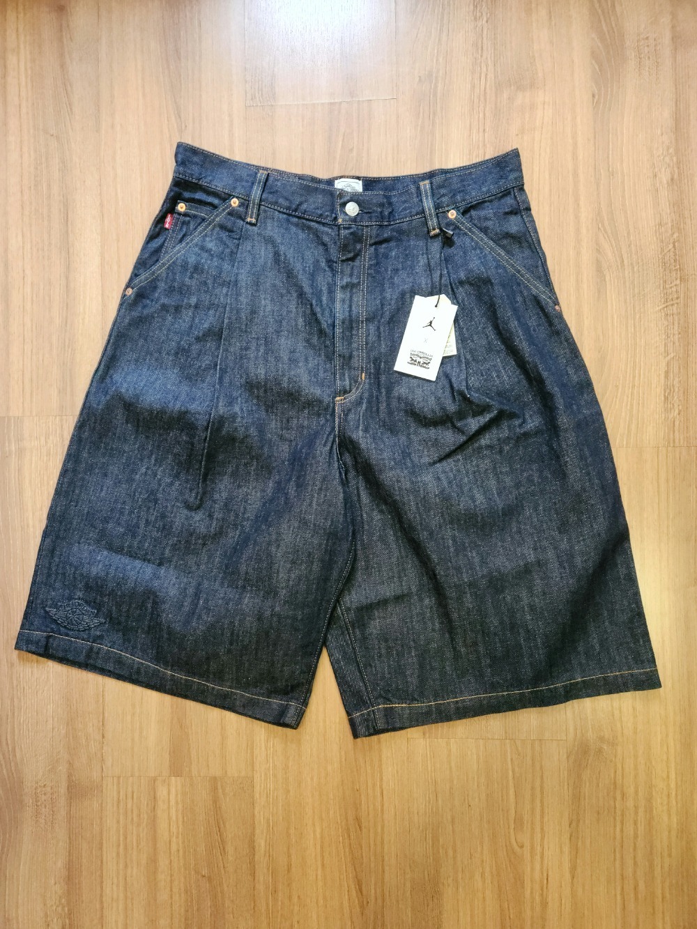 Levi's x Air Jordan Bermuda Jeans Baggy Lavagem Escura Navy — 44, Novo