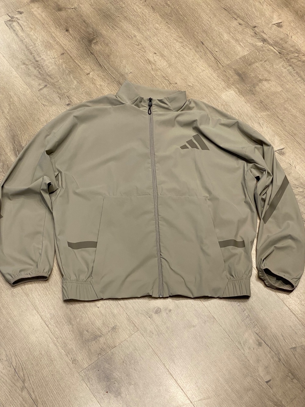 Jaqueta adidas Z.N.E. Woven Track Top Putty Beige — P / M / G / XG, Novo