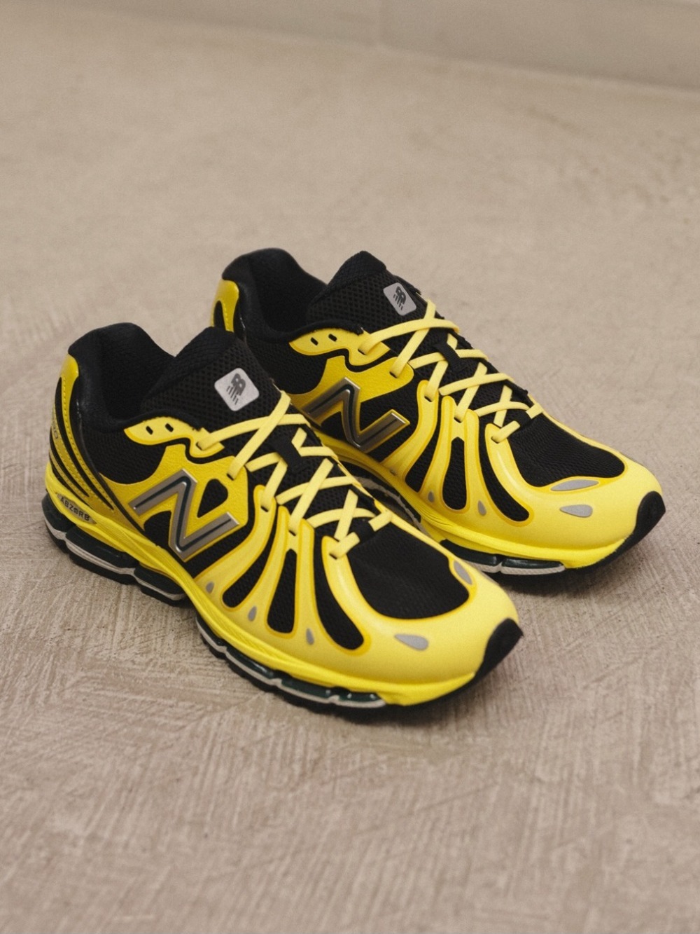 New Balance 1890 Star Burst Black — 39 / 40, Novo