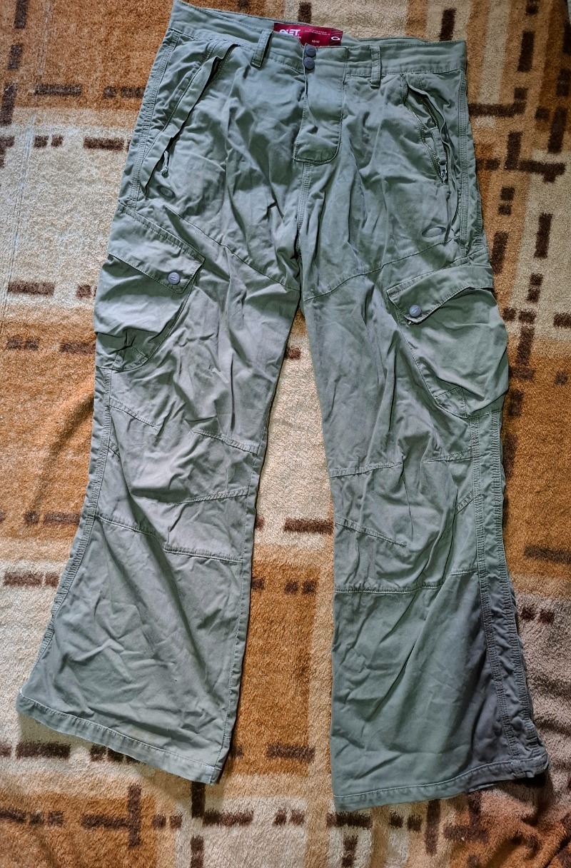 Foto 2 de Oakley x Piet Calça SB Cargo Dark Brown — 42, Usado