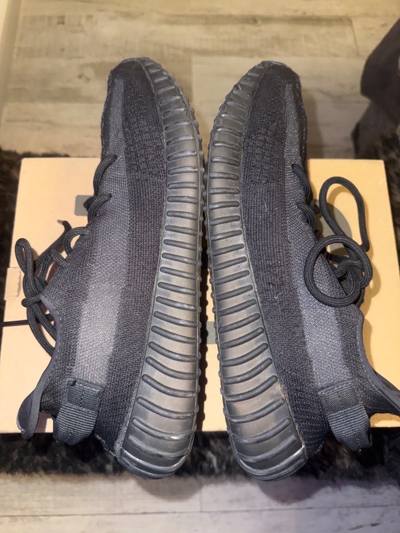 Foto 4 de Yeezy 350 V2 Onyx (2023) — 44, Usado