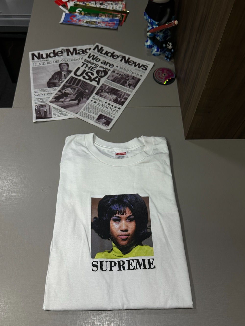 Camiseta Supreme Aretha Tee White SS26-W7 — G, Novo