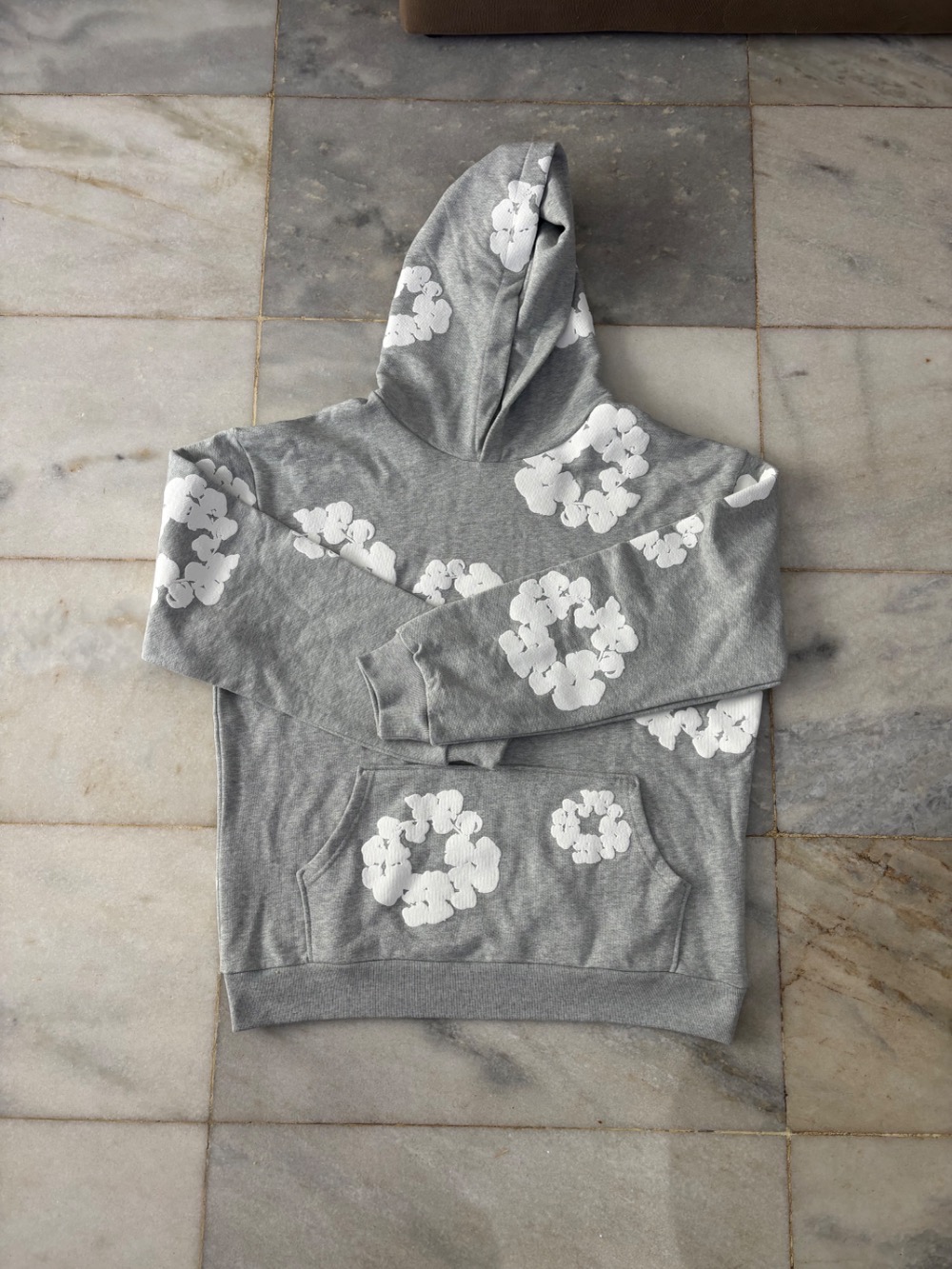Moletom Denim Tears The Cotton Wreath Grey — XG, Novo