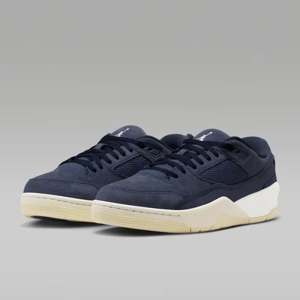 Jordan Flight Court Obsidian Coconut Milk — 44, Novo