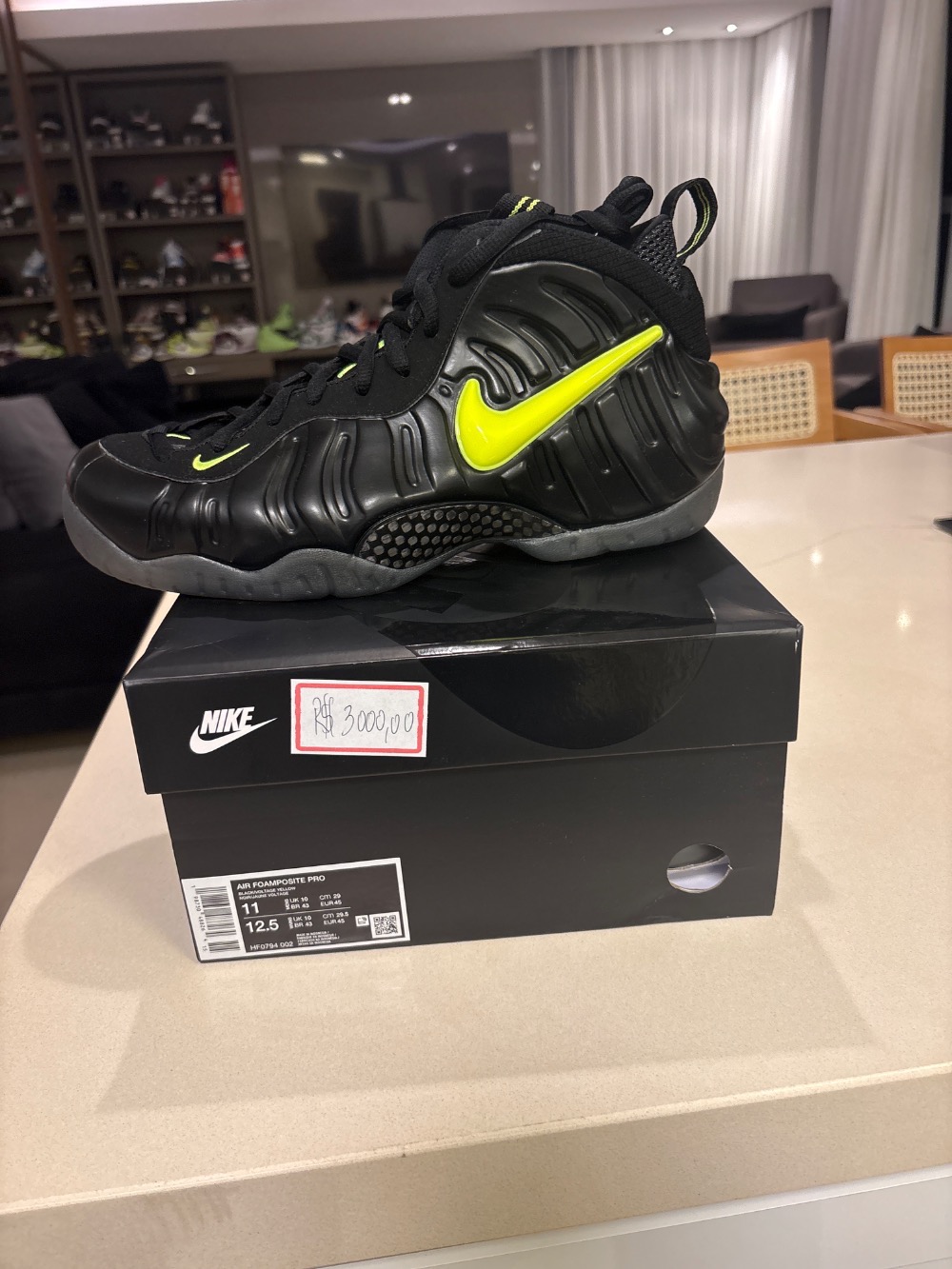 Nike Air Foamposite Pro Black — 43, Novo