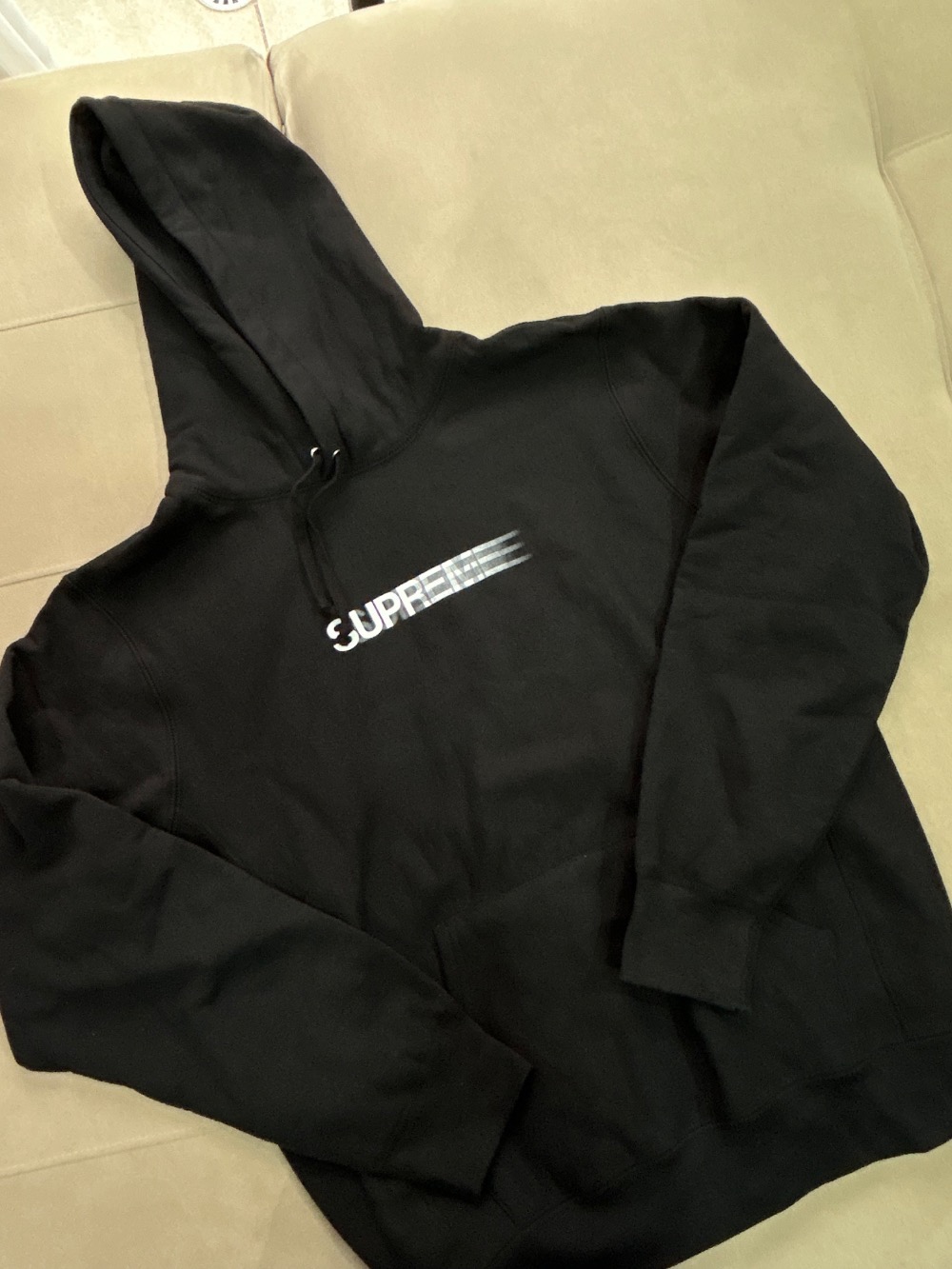 Moletom Supreme Motion Logo Black SS20-W7 — M, Novo