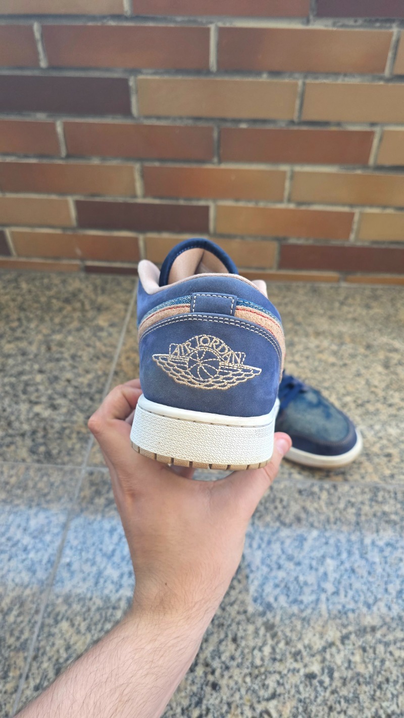 Foto 3 de Air Jordan 1 Low Denim — 45, Usado