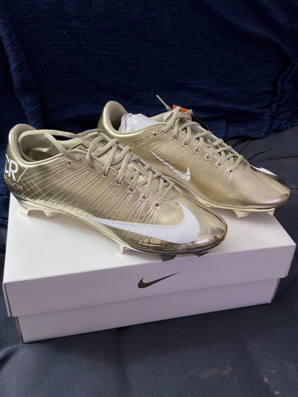 CR7 x Nike Chuteira Mercurial Superfly 1 RGN FG SE Metallic Gold Star — 41, Novo