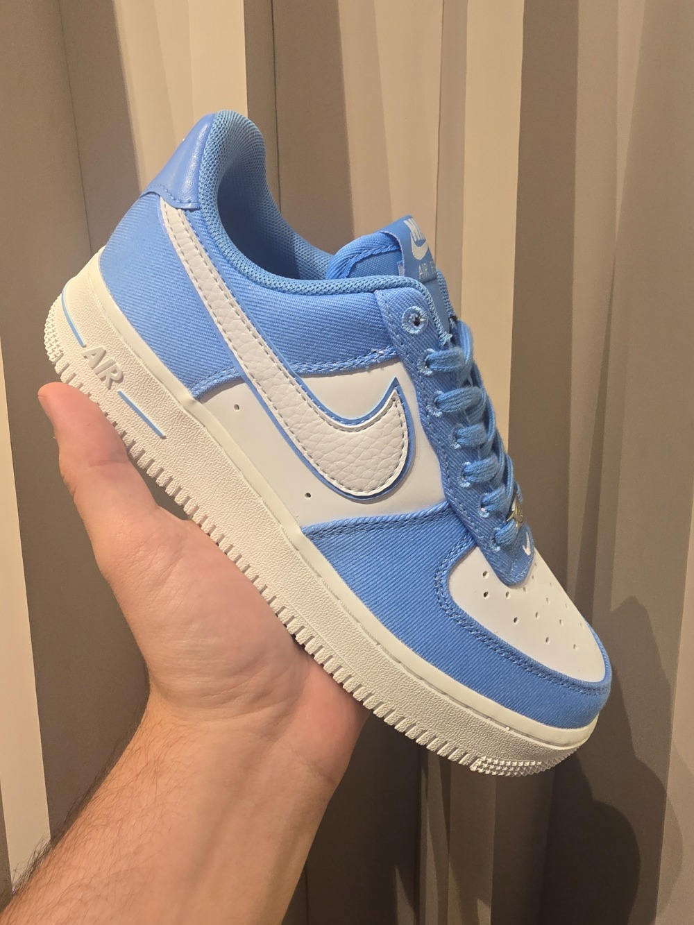 Nike Air Force 1 07 SE White Blue — 35 / 36, Novo
