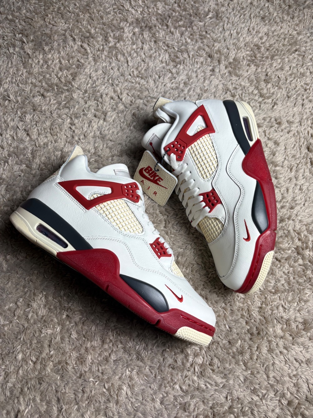 Nigel Sylvester x Air Jordan 4 Brick After Brick — 42, Novo