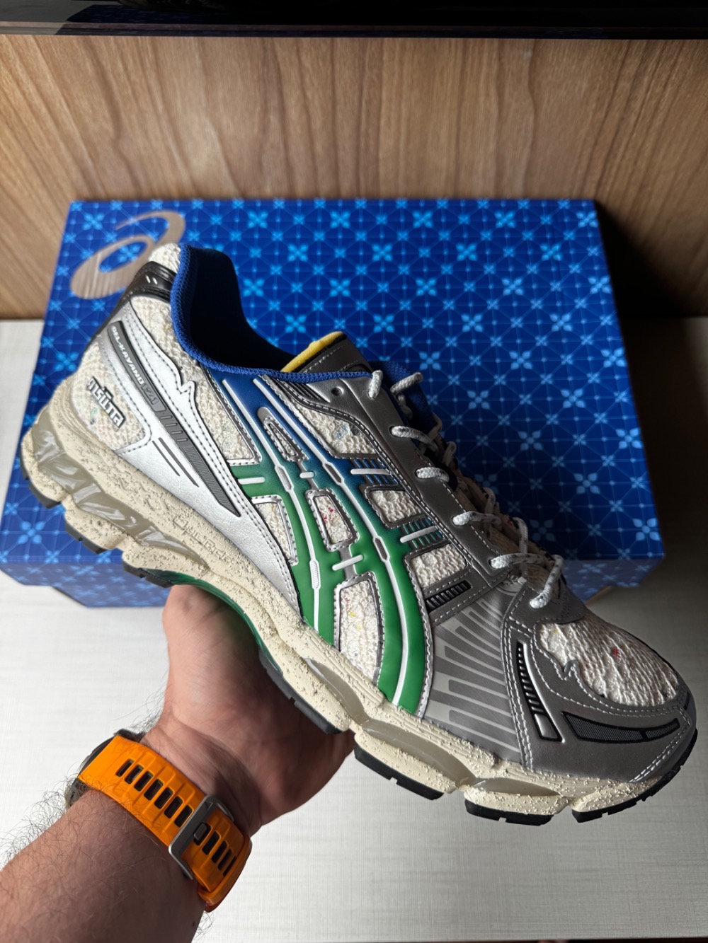 Carnival x Asics Gel Kayano 12.1 Cream Green Basil — 44, Novo