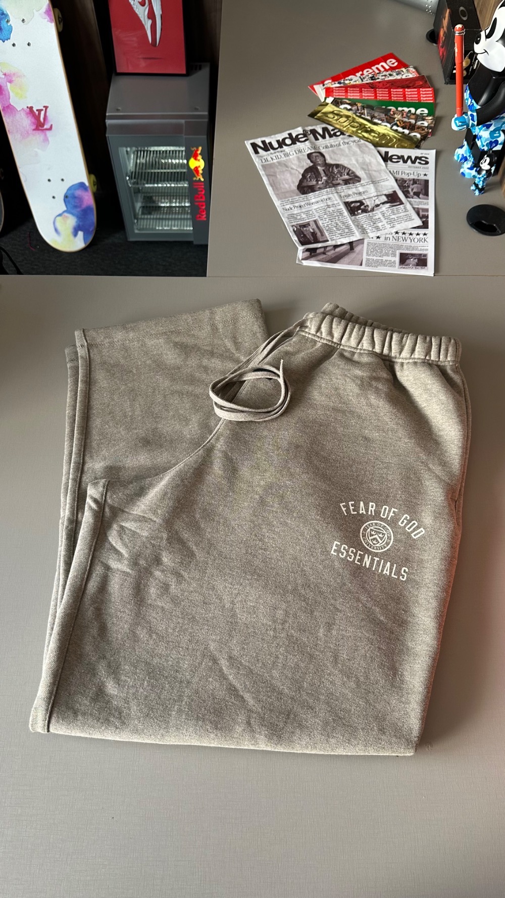 Calça Fear of God Essentials University Fleece Relaxed Heather Grey — G, Novo