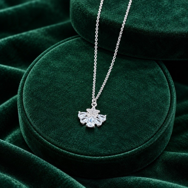 Colar Gotas e Estrela Cravejada em Prata 925 moderna e elegante