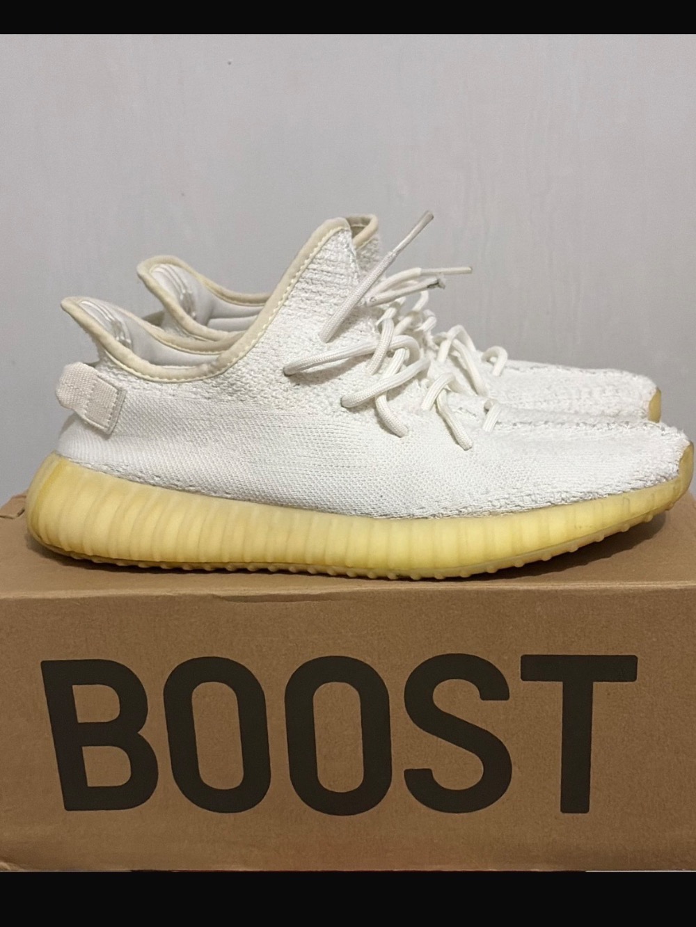 Yeezy Boost 350 V2 Cream White — 41 / 41.5 / 42, Usado