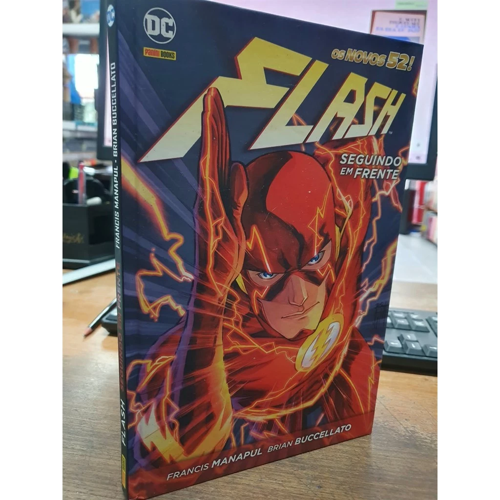Flash: Seguindo em Frente autor Francis Manapul e Brian Buccellato