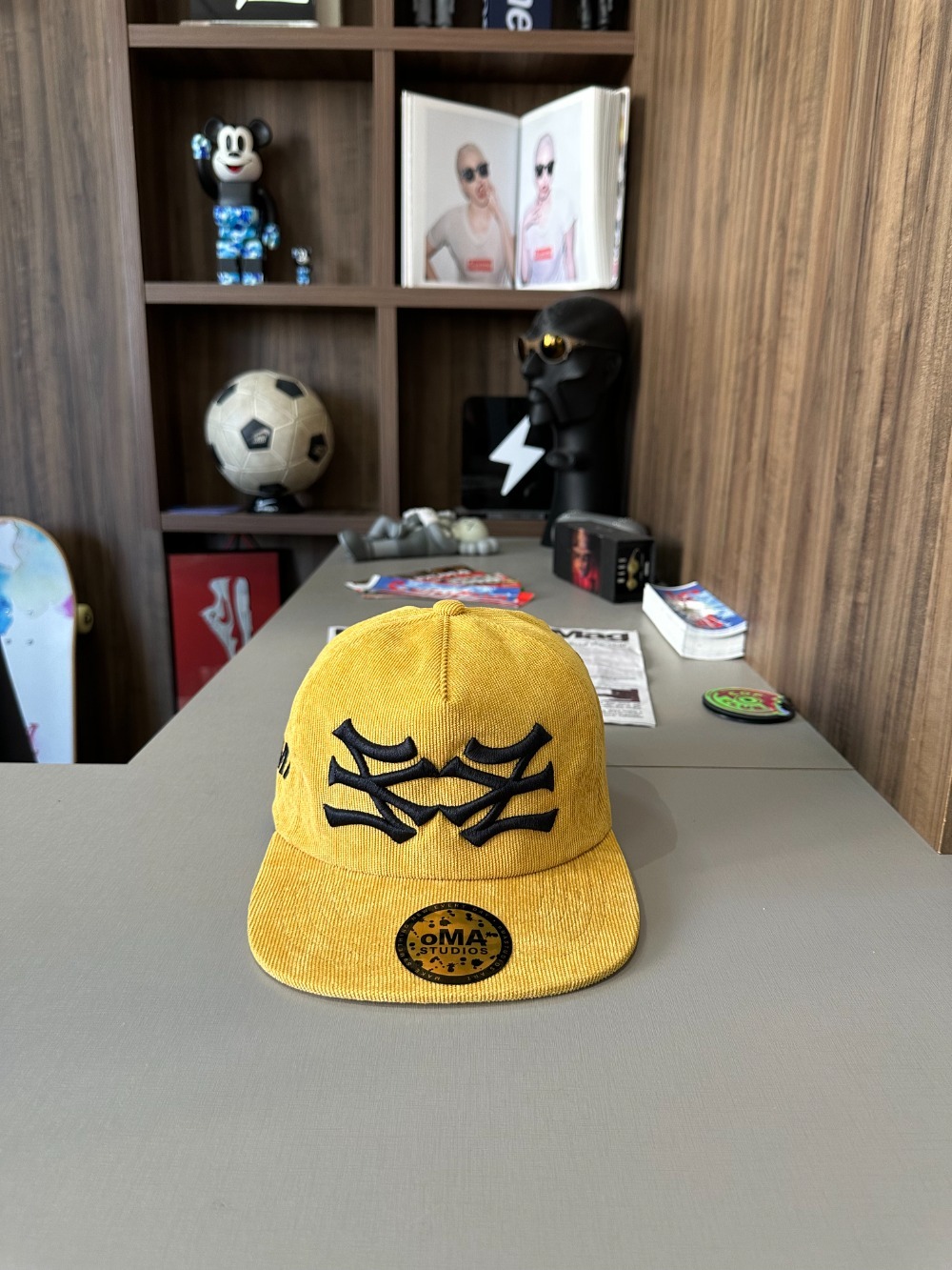 Boné oMA Studios NY NY Corduroy Yellow — Único, Novo