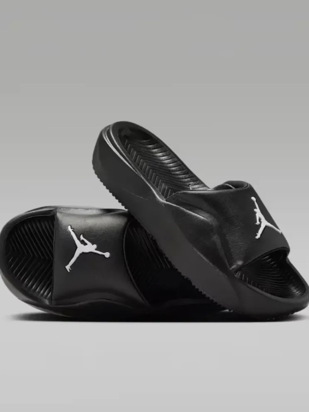 Air Jordan Franchise Slides Black — 43 / 42 / 40.5 / 39.5, Novo
