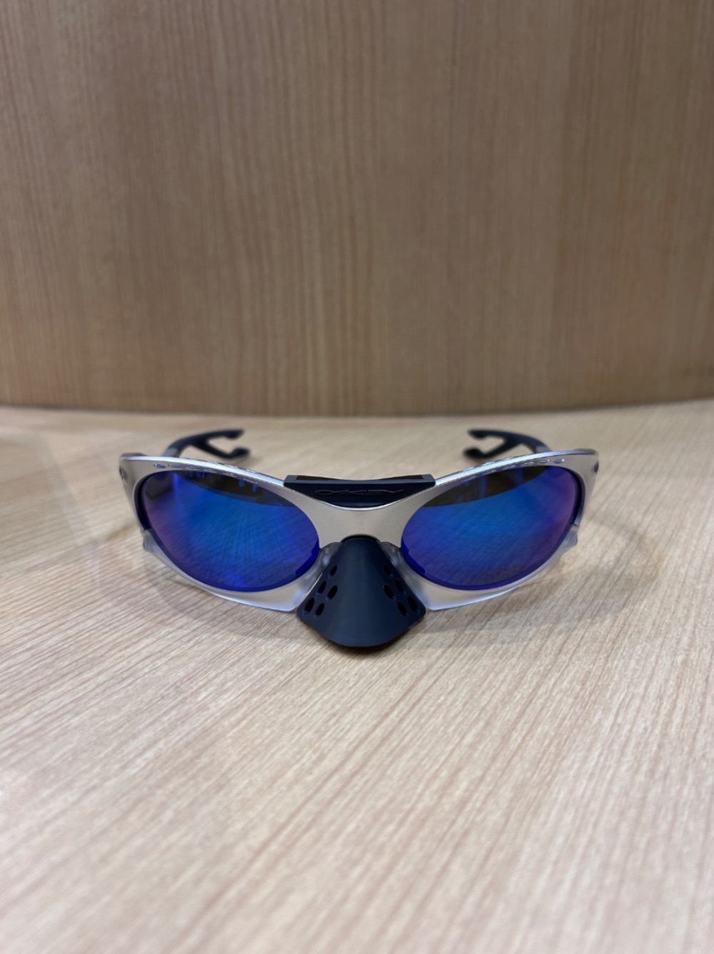 Óculos Oakley Plantaris Matte Blue Prizm Sapphire X-Silver — Único, Novo
