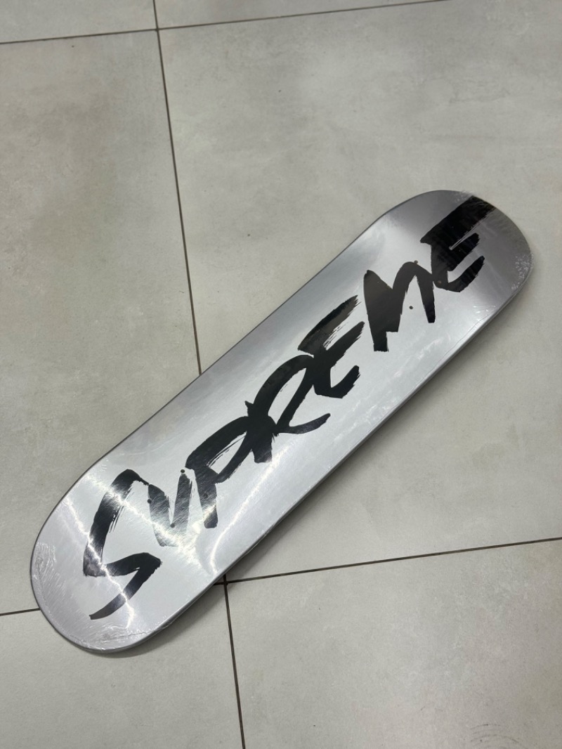 Futura x Supreme Shape Skateboard Silver — 8-1/4 / 8-3/4, Novo