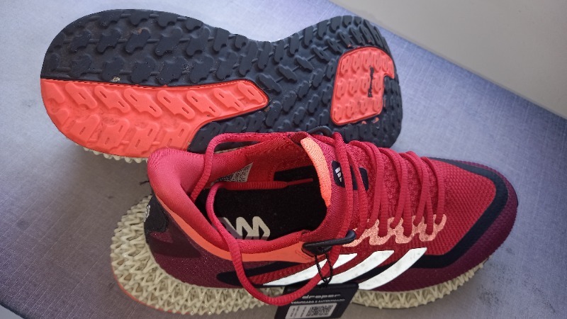Foto 5 de adidas 4DFWD 2 Core Black Cloud White Carbon — 40, Usado