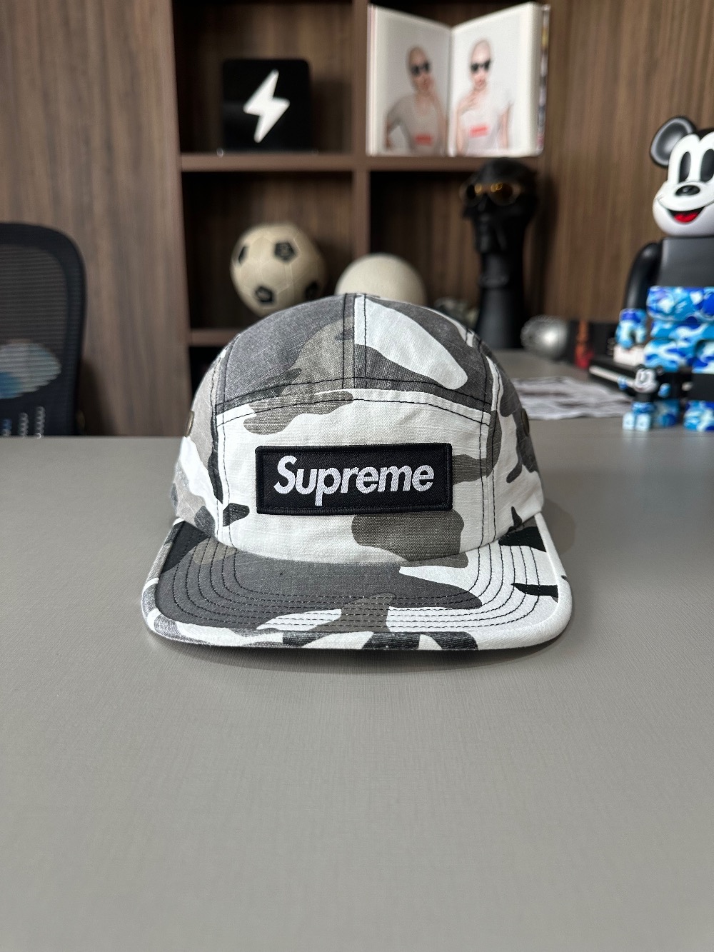 Boné Supreme Military Camp Snow Camo FW25-W18 — Único, Novo