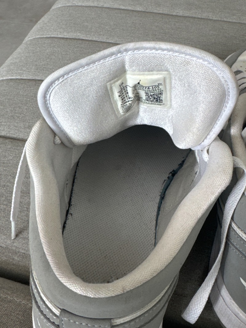 Foto 3 de Air Jordan 1 Low Wolf Grey — 41, Usado
