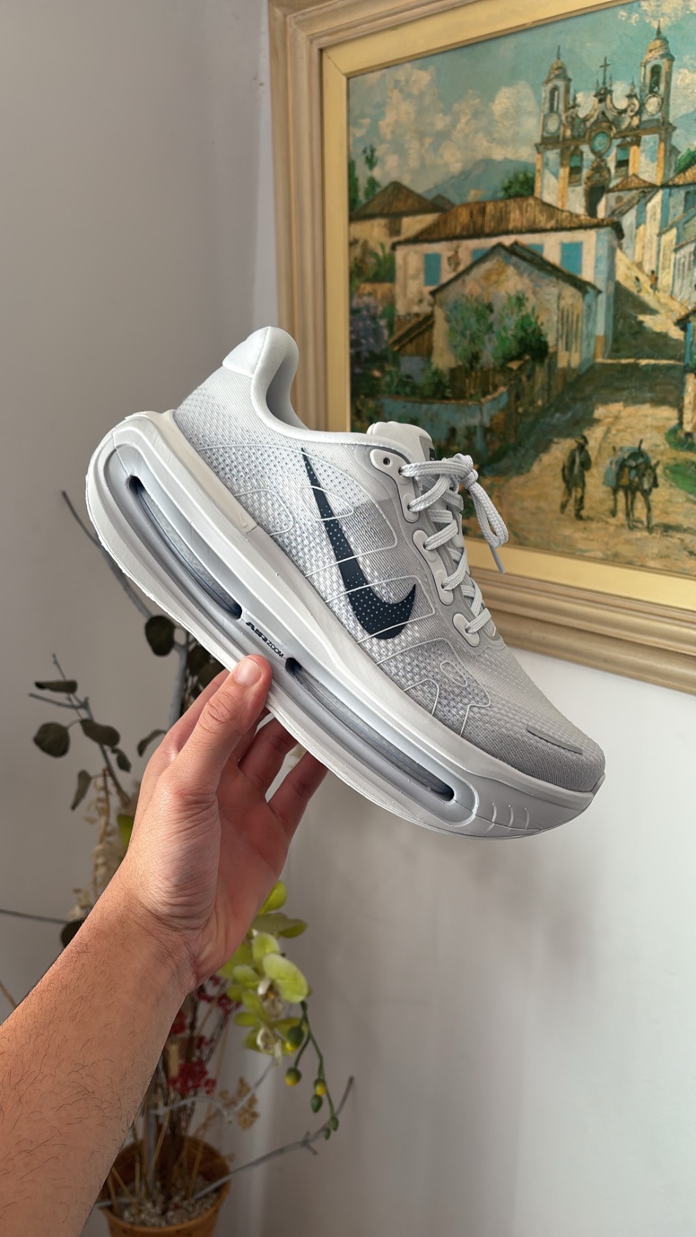 Nike Vomero Premium Off-White Grey Fog Dark Obsidian — 43, Novo