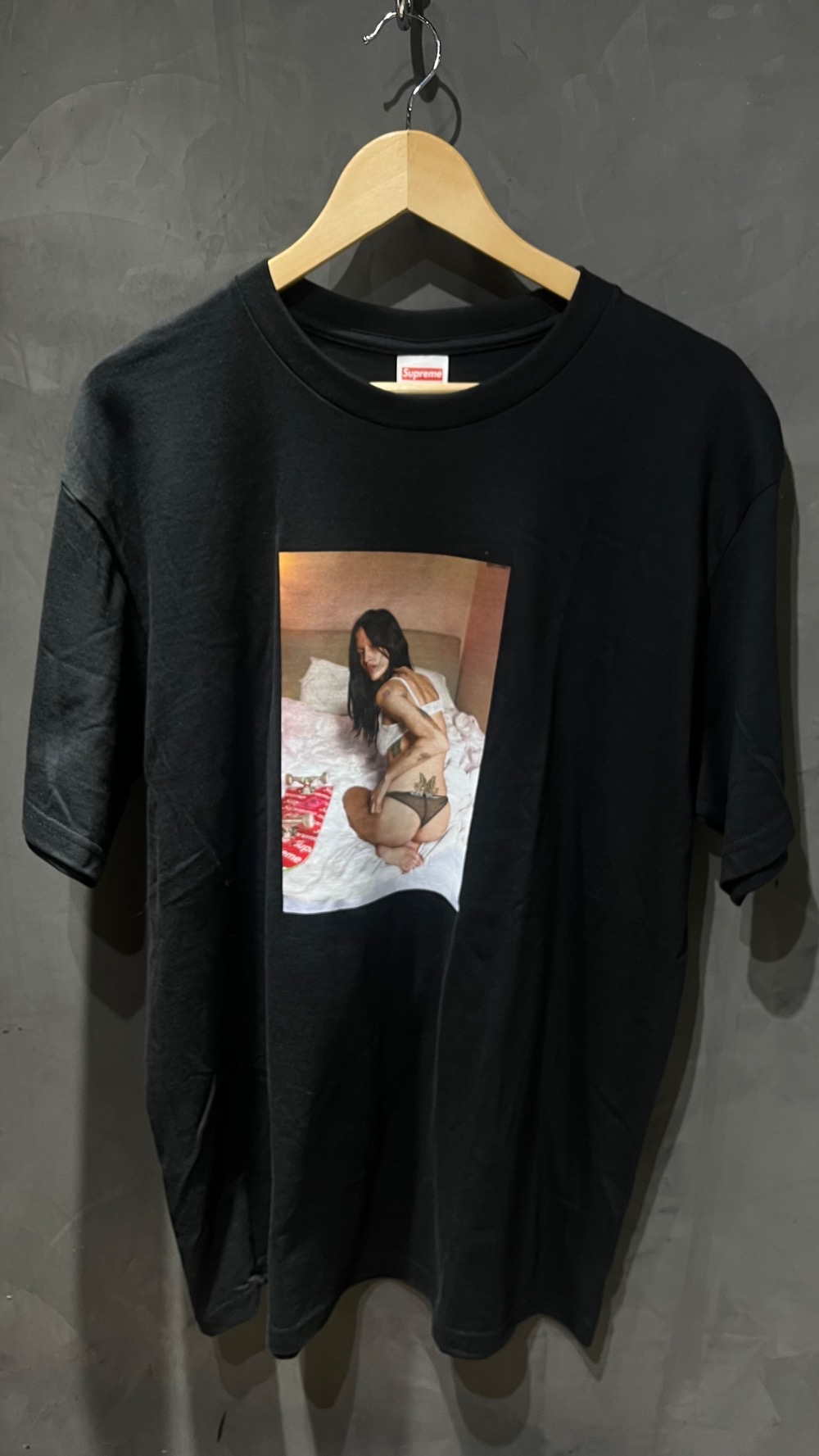 Larry Clark x Supreme Camiseta Neighbor Black FW26-W3 — G, Novo