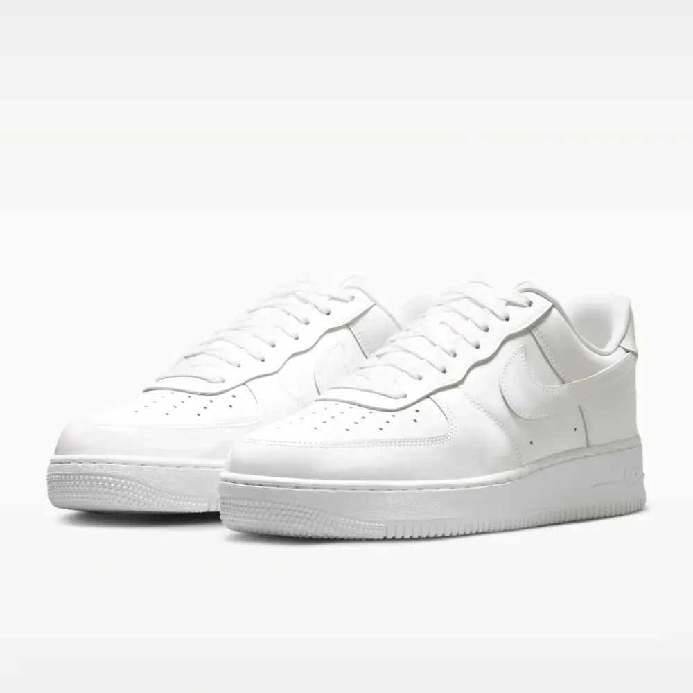 Nike Air Force 1 Low '07 Premium White Patent — 40, Novo