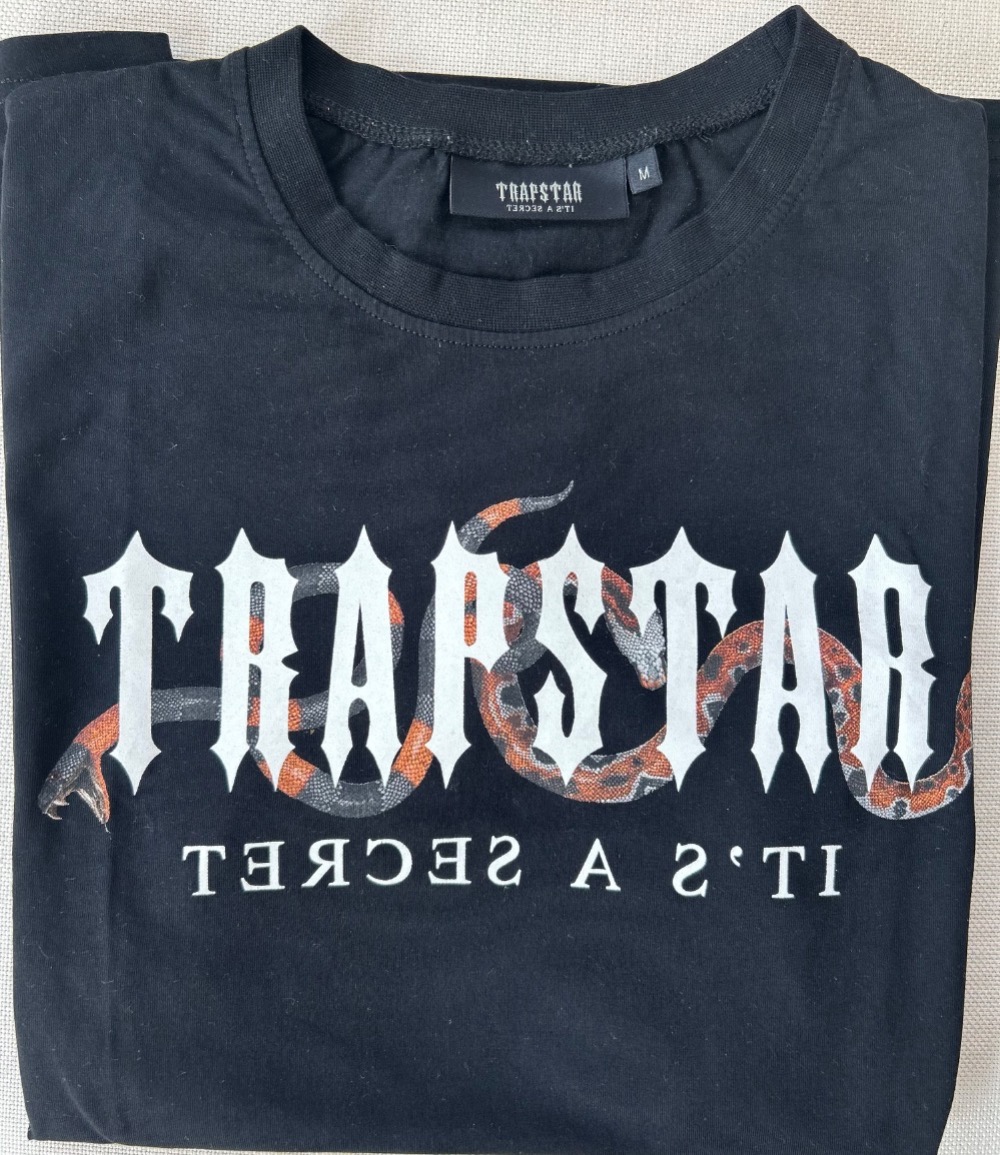 Camiseta Trapstar Snake Black — M, Usado