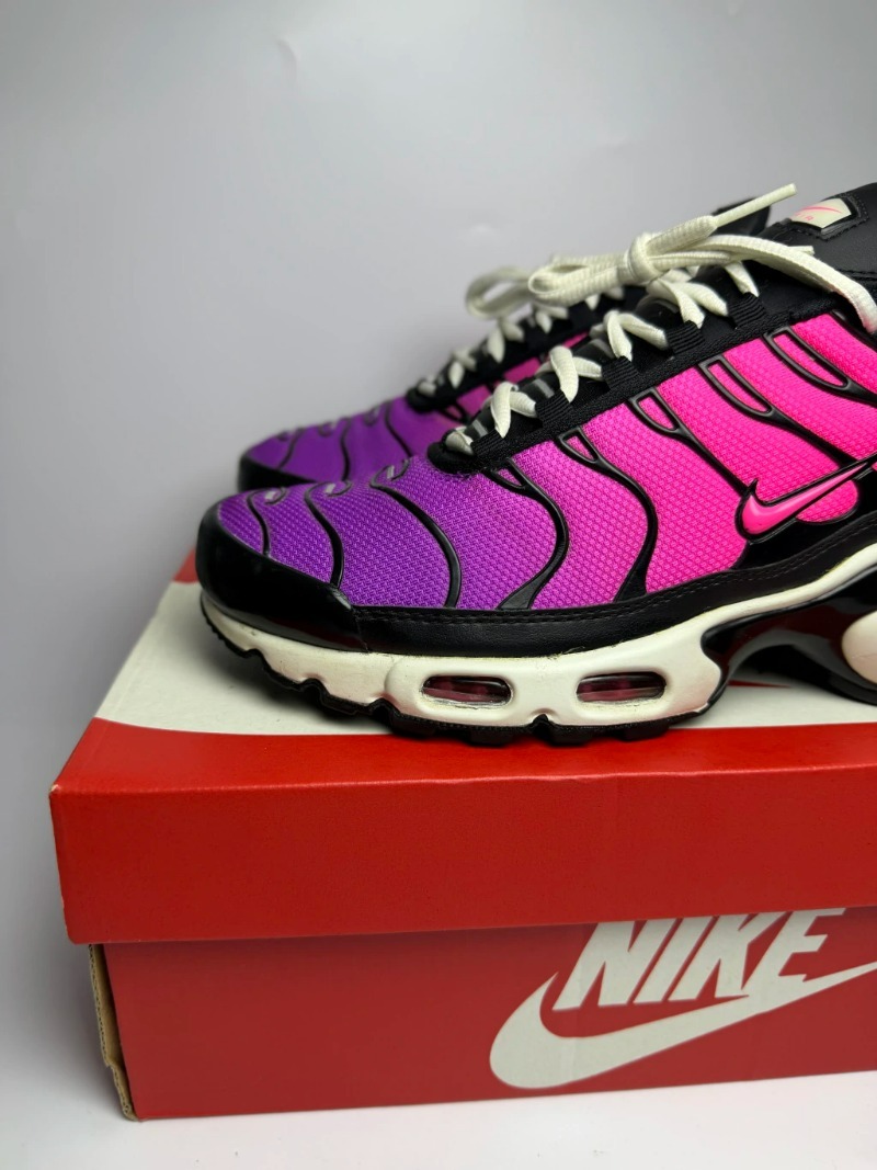 Foto 2 de Nike Air Max Plus Dusk — 40, Usado