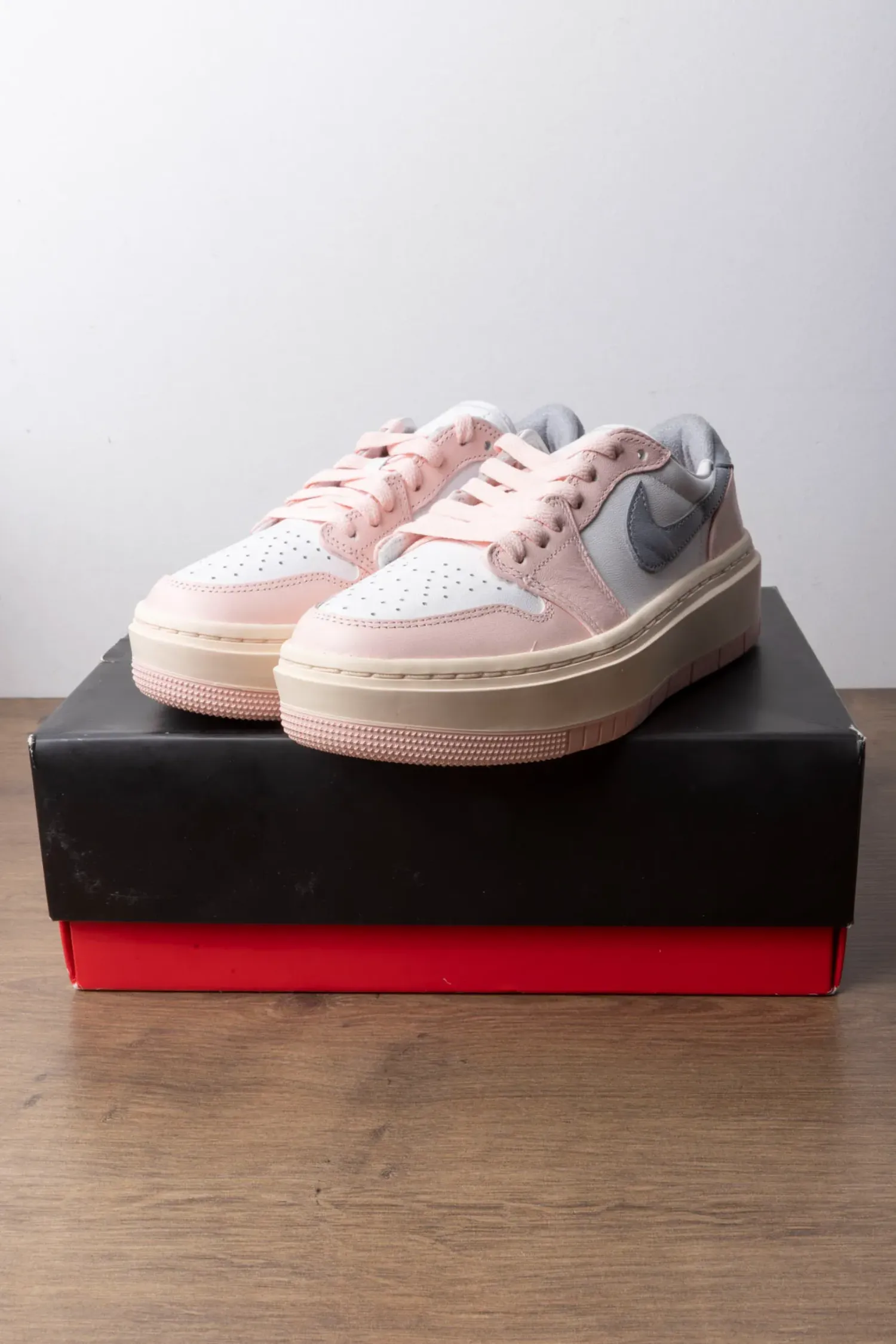 Air Jordan 1 Elevate Low Guava Ice — 37, Novo