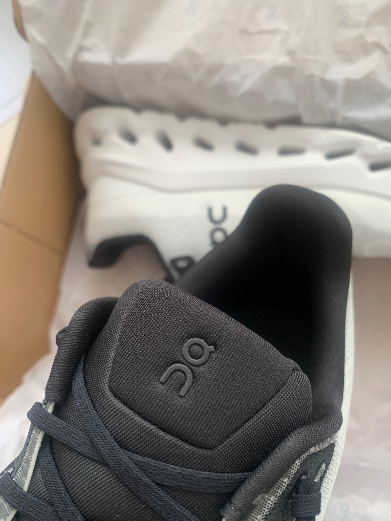 Foto 4 de On Running Cloudtilt Black Ivory — 39.5, Novo