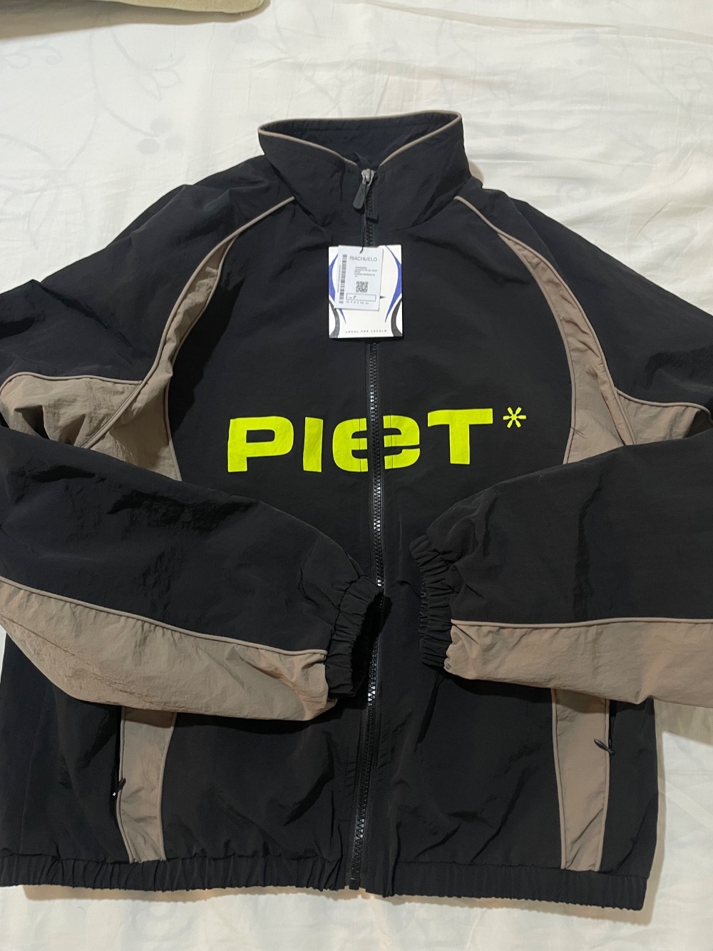 Piet x Pool Corta Vento Preta — P, Novo