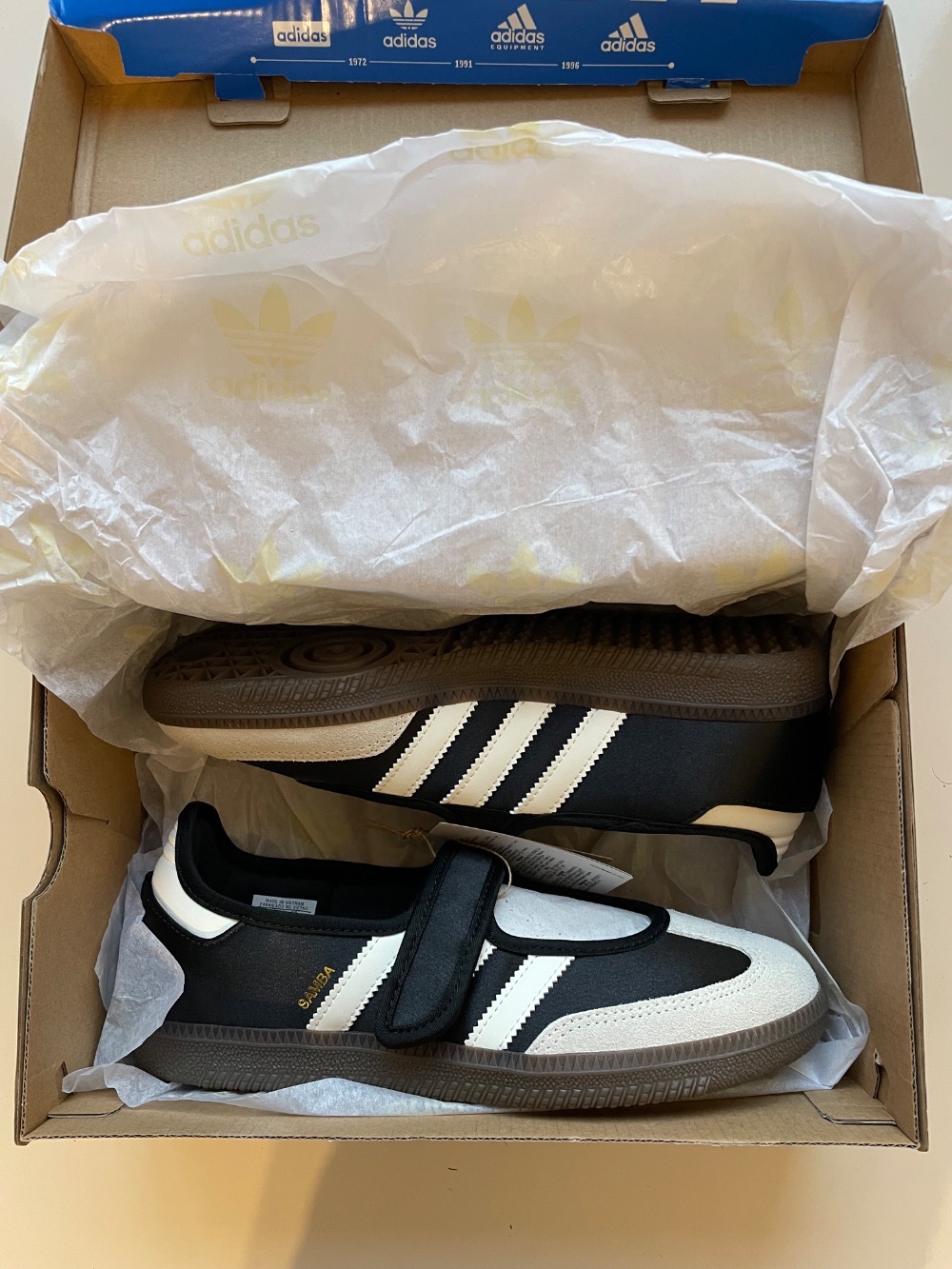 adidas Samba Jane Core Black Off White Gold Metallic — 34 / 35 / 36 / 37 / 38 / 39, Novo