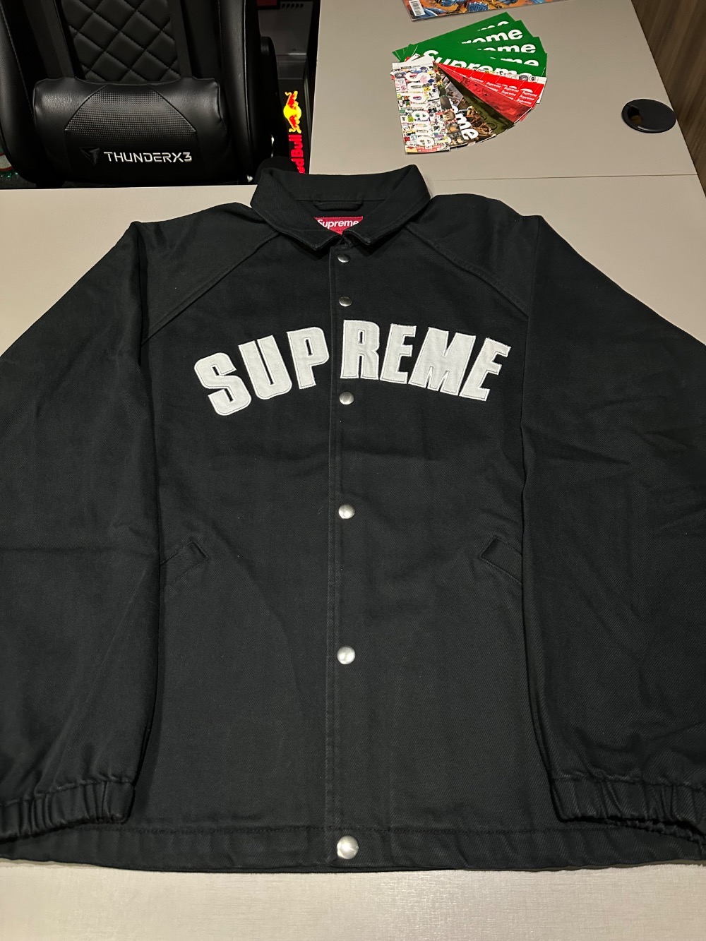 Jaqueta Supreme Arc Denim Coaches Black (SS25) — G, Novo