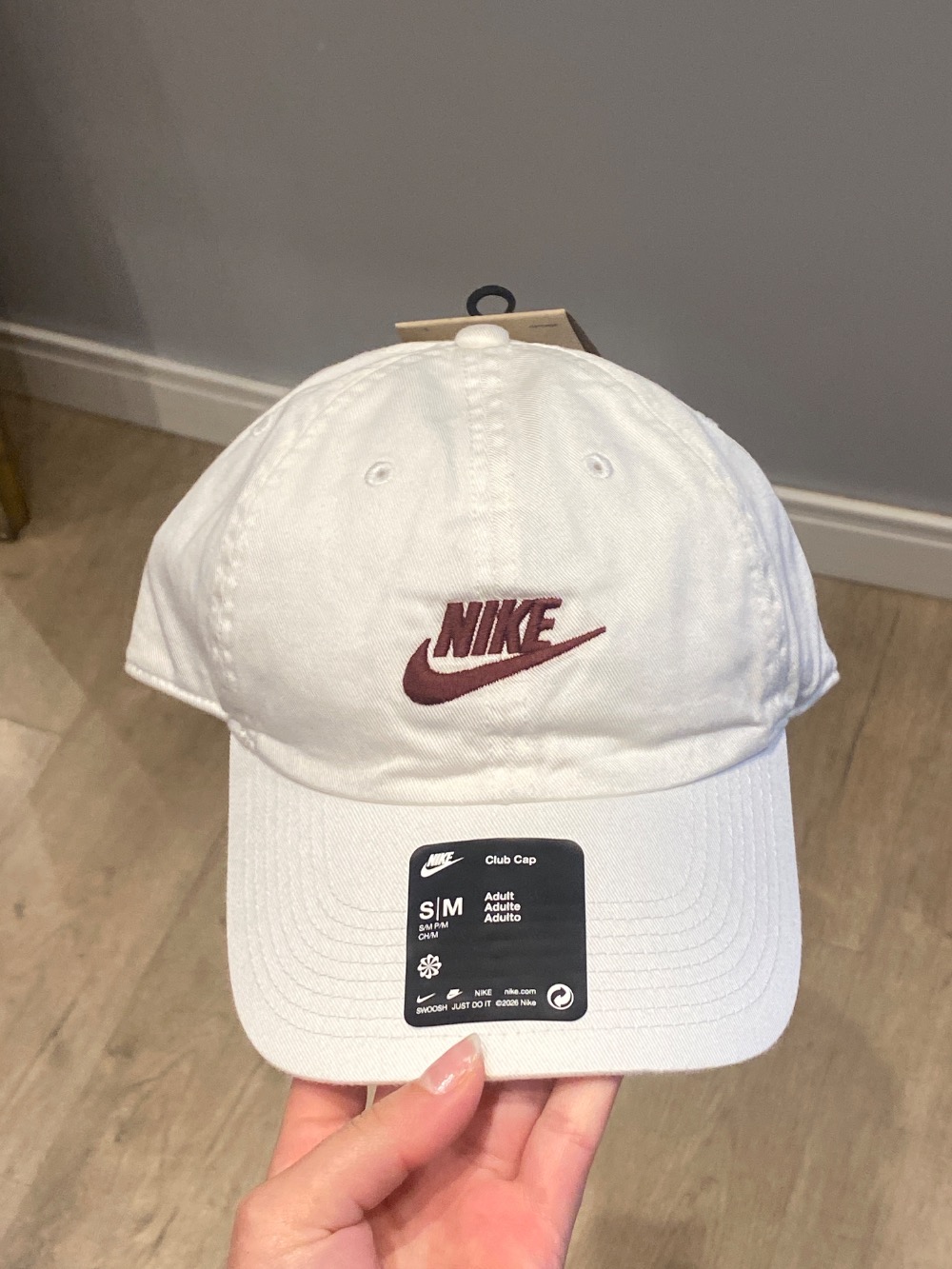 Boné Nike Club Futura Off White — P, Novo