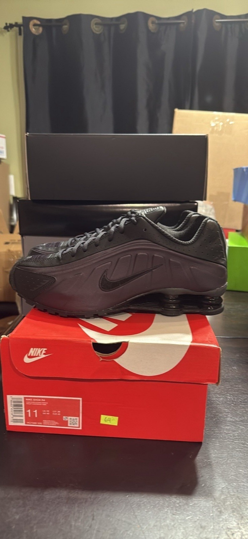 Nike Shox R4 Cave Purple Black — 38 / 39 / 39.5 / 40 / 40.5 / 41 / 42 / 42.5 / 43 / 43.5 / 44, Novo