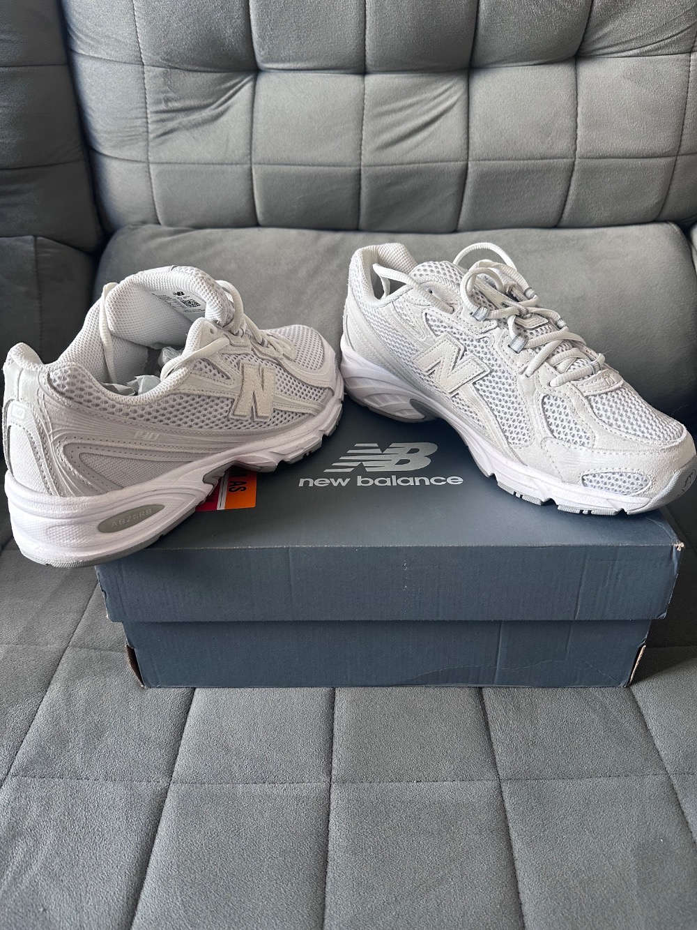 New Balance 740 Silver — 40, Usado
