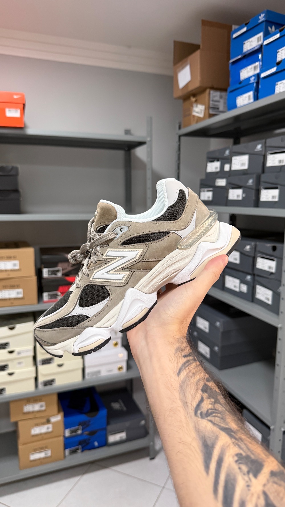 New Balance 9060 Grey — 34, Novo