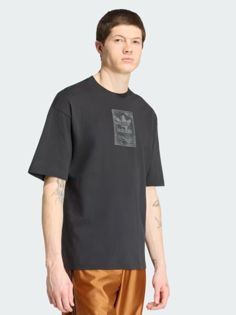 Camiseta adidas Camo Etiqueta De Língua Black — P / M / G / XG / XXG, Novo