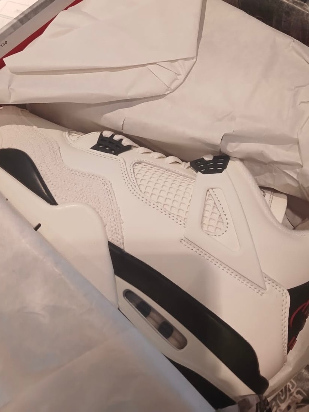 Air Jordan 4 Flight Club — 40, Novo