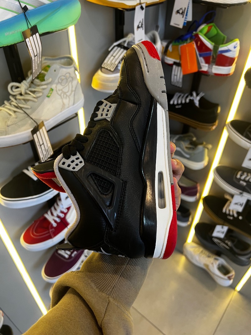 Foto 3 de Air Jordan 4 Bred Reimagined — 39, Usado