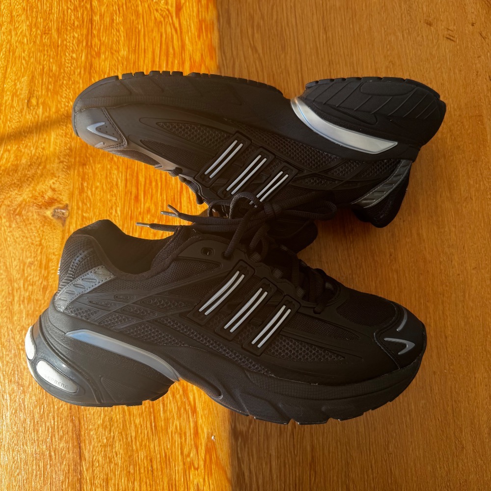 adidas Adistar XLG 2.0 Black — 42, Usado