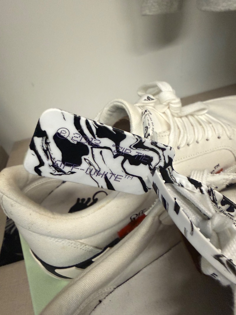 Foto 3 de Off-White Vulcanized Low Canvas White Black — 43, Usado