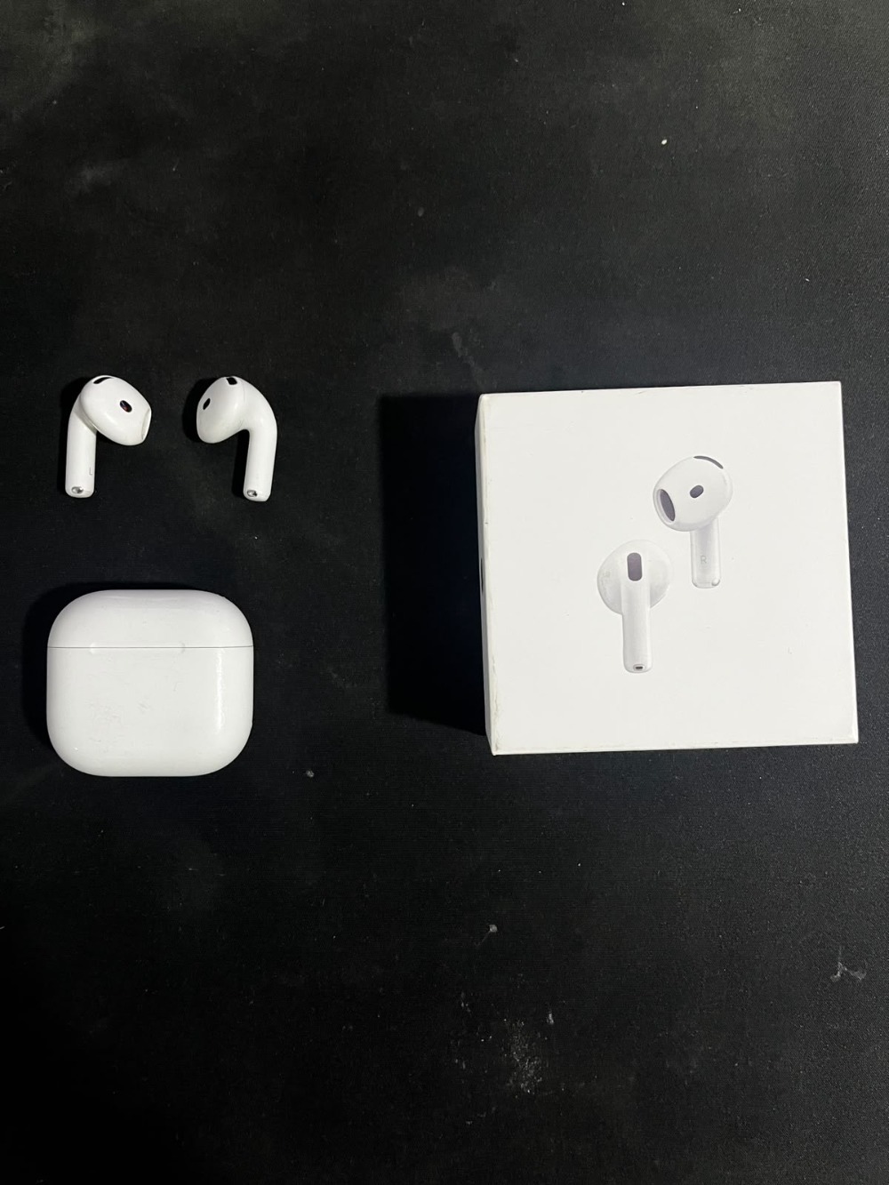 Apple AirPods 4 Com Cancelamento Ativo De Ruído — Único, Usado