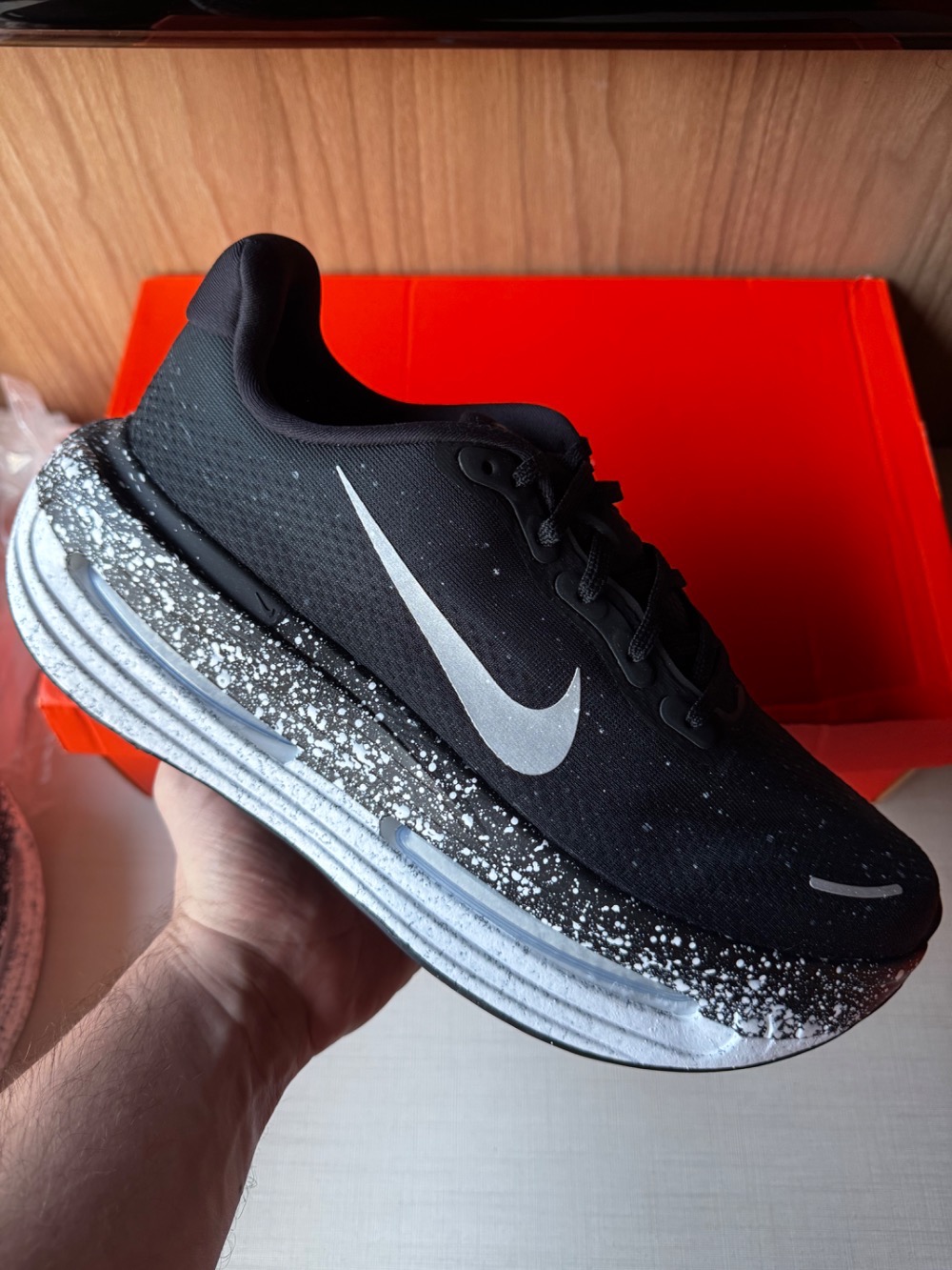Nike Vomero Premium Oreo Feminino — 41, Novo