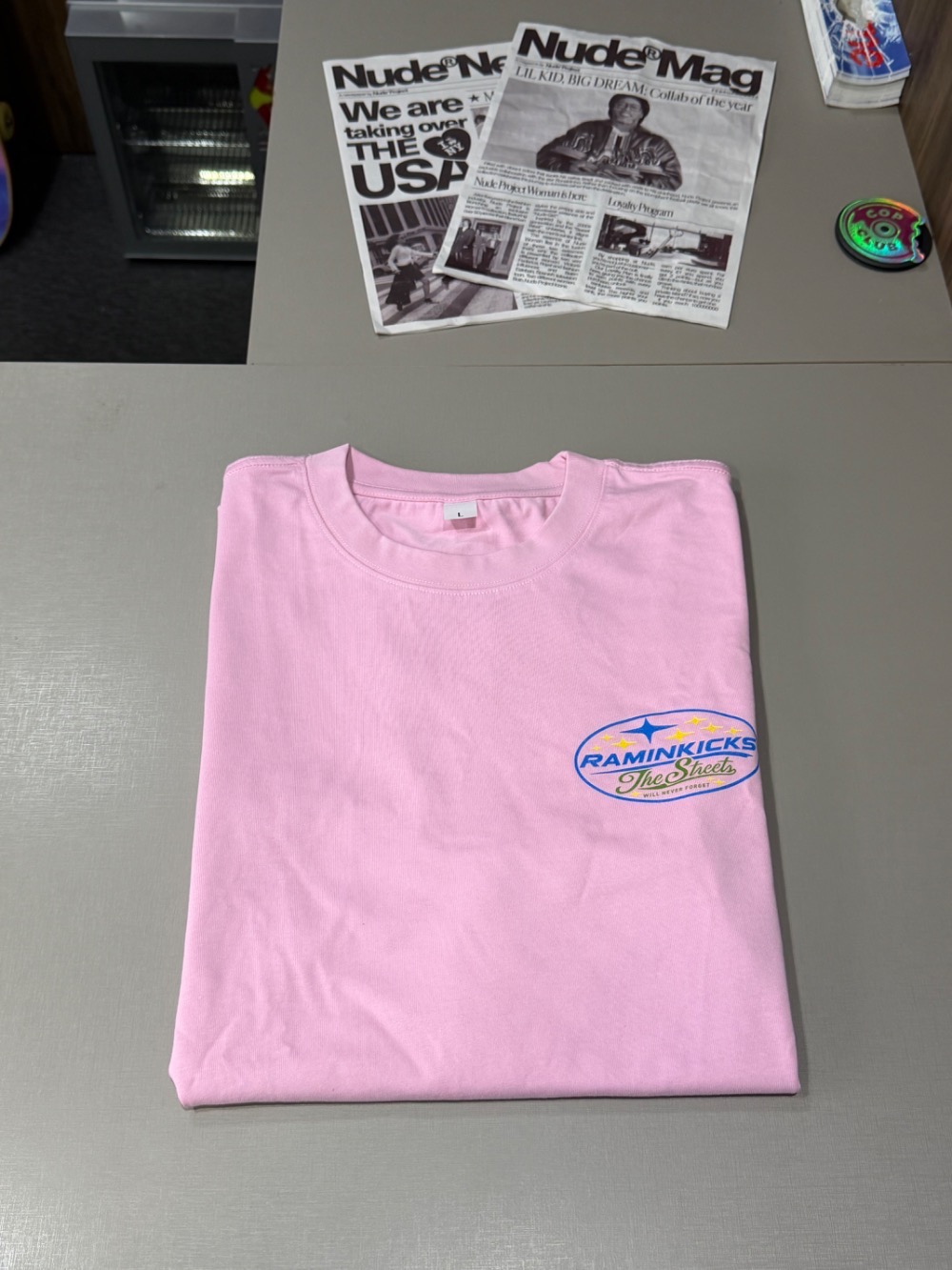 Camiseta Raminkicks Football The Streets Will Never Forget Pink — G, Novo