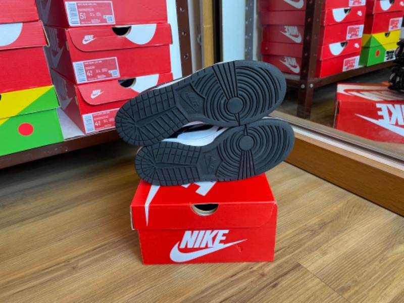 Foto 5 de Nike Dunk Low GS Black White Panda — 36, Novo